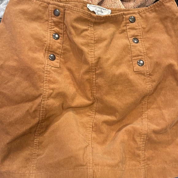 Juniors' Corduroy Button-Front Mini Skirt size XL - Picture 4 of 5